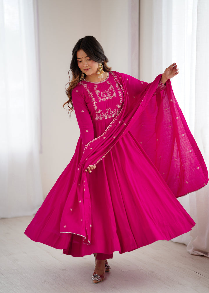 PRESENTING NEW HIGH PREMIUM QUALITY PURE ROMAN CHANDERI SILK FABRIC FULLY FLARE ANARKALI, WITH DUPATTA SET, PENT READY TO WEAR