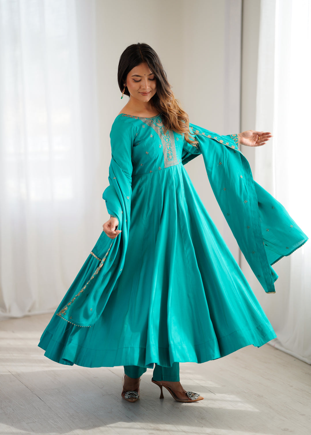 PRESENTING NEW HIGH PREMIUM QUALITY PURE ROMAN CHANDERI SILK FABRIC FULLY FLARE ANARKALI, WITH DUPATTA SET, PENT READY TO WEAR