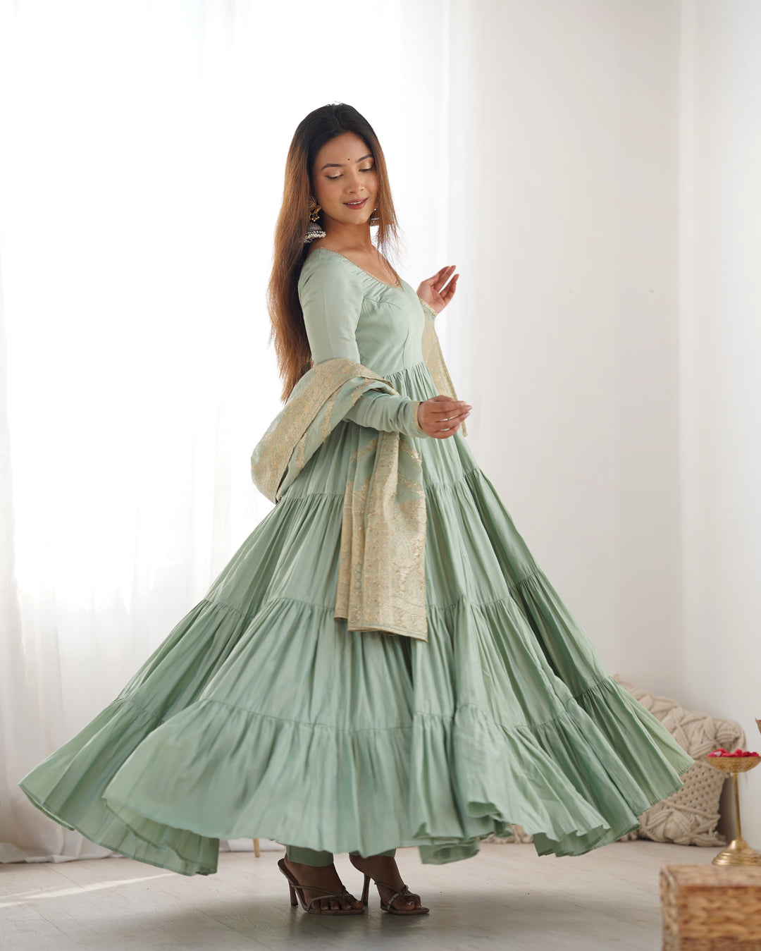PURE SOFT FOX GEORGETTE FULL FLAIR LAYRED ANARKALI SET
