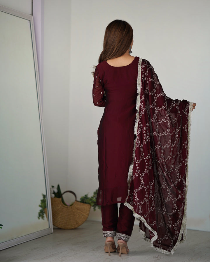 Festival-Ready Pure Blooming Rangoli Silk Kurta Set with Dupatta & Trousers