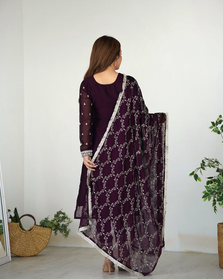 Festival-Ready Pure Blooming Rangoli Silk Kurta Set with Dupatta & Trousers