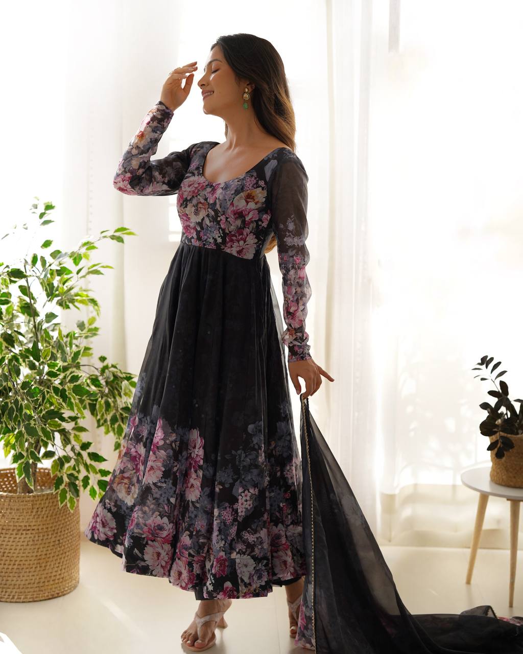 PURE SOFT ORGANJA SILK FABRIC FUALLY FLAIR KALI PATTERN AND CANVAS PATTA WITH DUPATTA SET, PENT READY TO WEAR