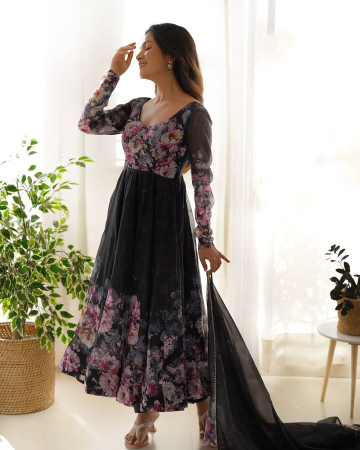PURE SOFT ORGANJA SILK FABRIC FUALLY FLAIR KALI PATTERN AND CANVAS PATTA WITH DUPATTA SET, PENT READY TO WEAR