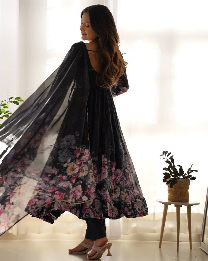 PURE SOFT ORGANJA SILK FABRIC FUALLY FLAIR KALI PATTERN AND CANVAS PATTA WITH DUPATTA SET, PENT READY TO WEAR