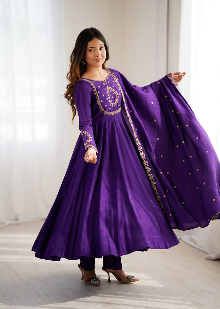 PRESENTING NEW HIGH PREMIUM QUALITY PURE ROMAN CHANDERI SILK FABRIC FULLY FLARE ANARKALI, WITH DUPATTA SET, PENT READY TO WEAR
