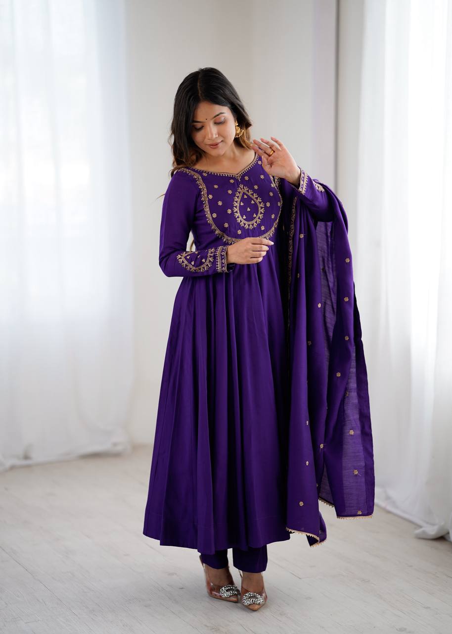 PRESENTING NEW HIGH PREMIUM QUALITY PURE ROMAN CHANDERI SILK FABRIC FULLY FLARE ANARKALI, WITH DUPATTA SET, PENT READY TO WEAR