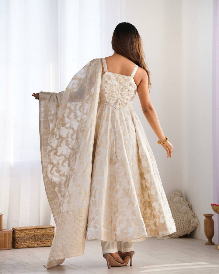 FULLY FLARE KALI PATTERN AND CANVAS PATTA WITH DUPATTA SET, PENT READY TO WEAR