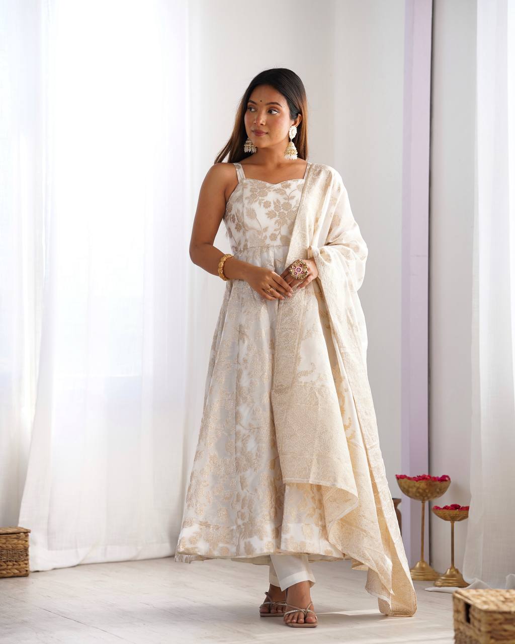 FULLY FLARE KALI PATTERN AND CANVAS PATTA WITH DUPATTA SET, PENT READY TO WEAR