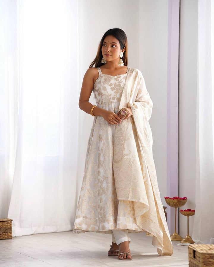 FULLY FLARE KALI PATTERN AND CANVAS PATTA WITH DUPATTA SET, PENT READY TO WEAR