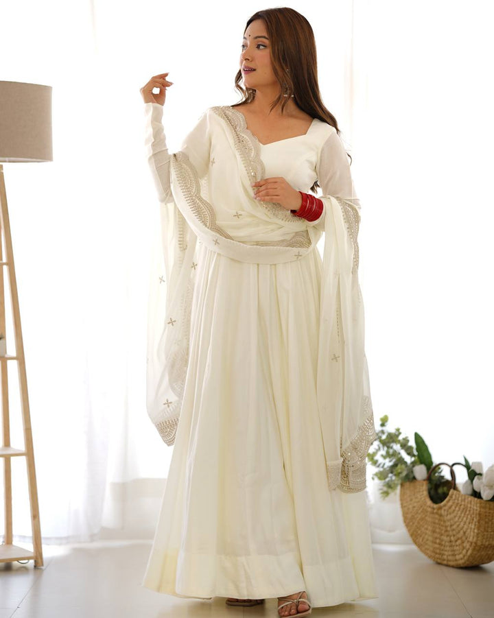 PREMIUM QUALITY PURE ROMANSILK CHANDERI FABRIC FULLY FLARE ANARKALI, WITH DUPATTA SET, PENT READY TO WEAR