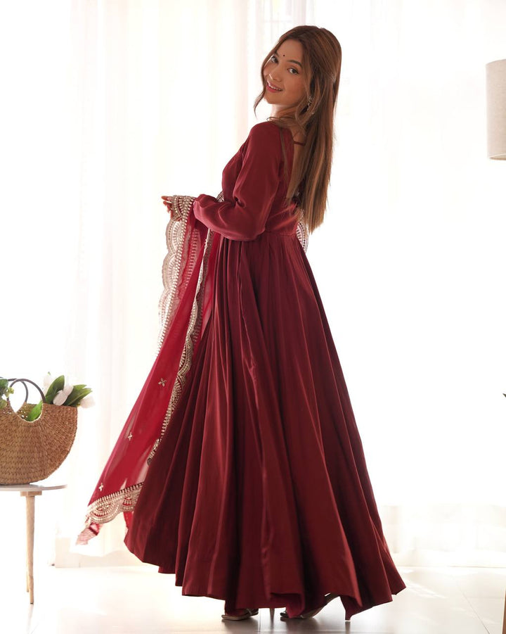 PREMIUM QUALITY PURE ROMANSILK CHANDERI FABRIC FULLY FLARE ANARKALI, WITH DUPATTA SET, PENT READY TO WEAR