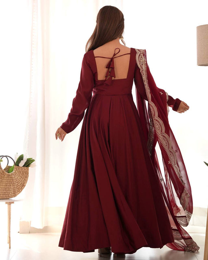 PREMIUM QUALITY PURE ROMANSILK CHANDERI FABRIC FULLY FLARE ANARKALI, WITH DUPATTA SET, PENT READY TO WEAR