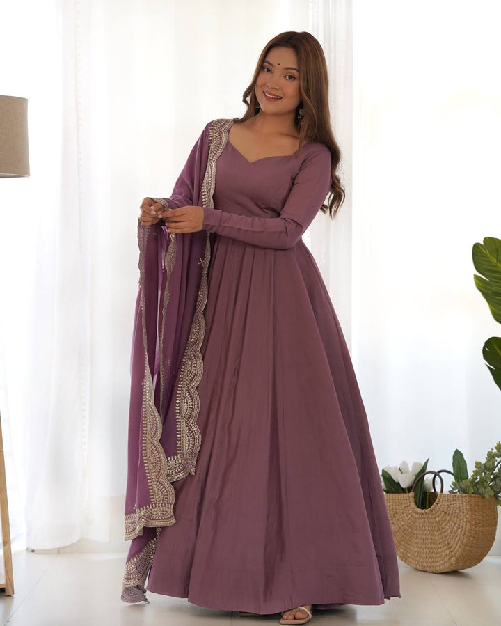 PREMIUM QUALITY PURE ROMANSILK CHANDERI FABRIC FULLY FLARE ANARKALI, WITH DUPATTA SET, PENT READY TO WEAR