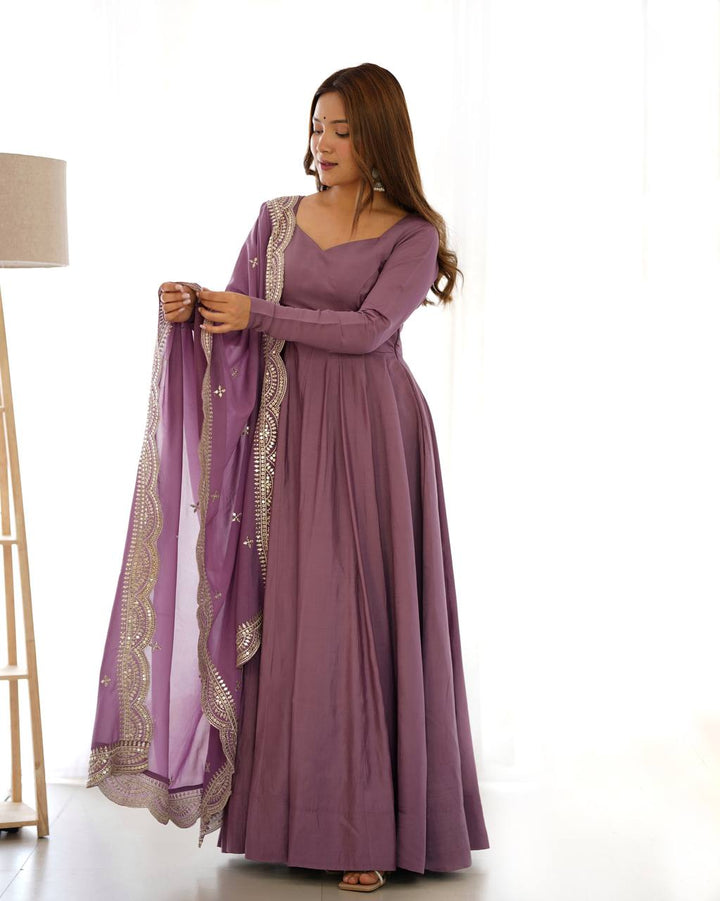 PREMIUM QUALITY PURE ROMANSILK CHANDERI FABRIC FULLY FLARE ANARKALI, WITH DUPATTA SET, PENT READY TO WEAR