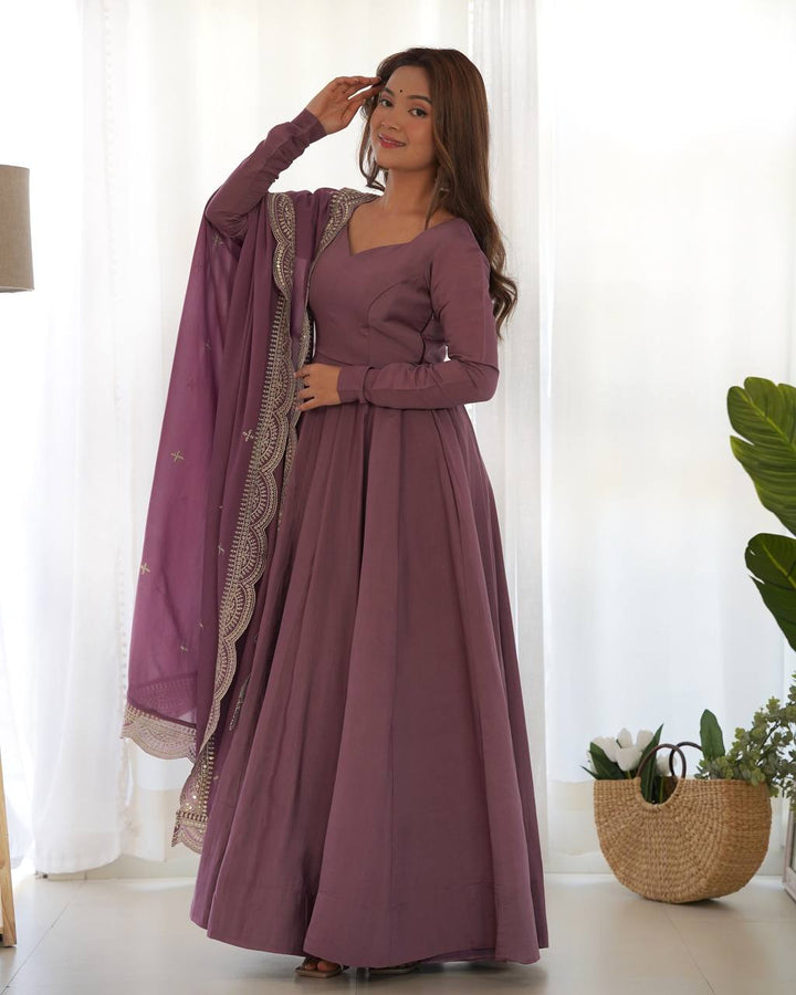 PREMIUM QUALITY PURE ROMANSILK CHANDERI FABRIC FULLY FLARE ANARKALI, WITH DUPATTA SET, PENT READY TO WEAR