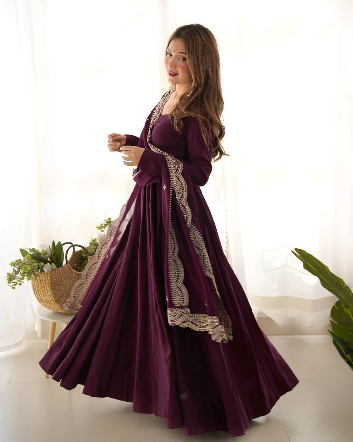 PREMIUM QUALITY PURE ROMANSILK CHANDERI FABRIC FULLY FLARE ANARKALI, WITH DUPATTA SET, PENT READY TO WEAR