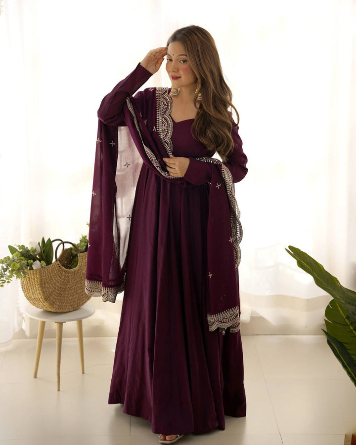PREMIUM QUALITY PURE ROMANSILK CHANDERI FABRIC FULLY FLARE ANARKALI, WITH DUPATTA SET, PENT READY TO WEAR