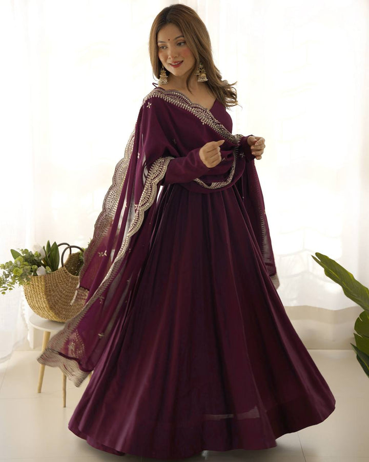 PREMIUM QUALITY PURE ROMANSILK CHANDERI FABRIC FULLY FLARE ANARKALI, WITH DUPATTA SET, PENT READY TO WEAR