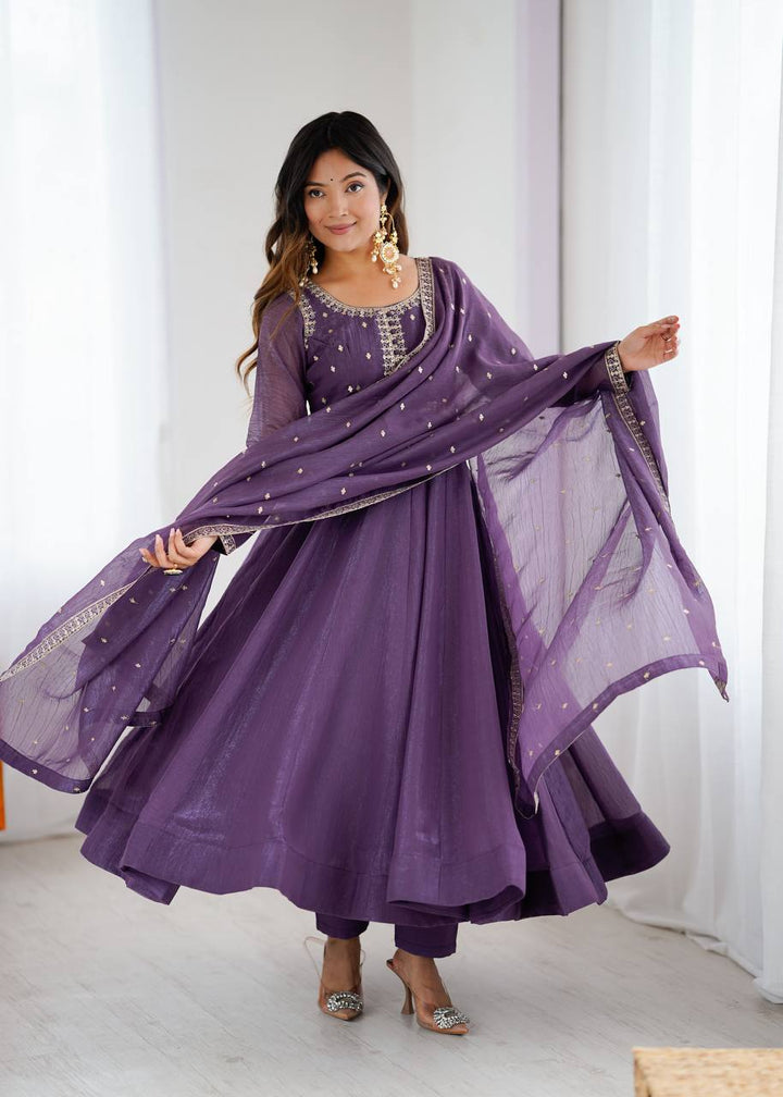 HIGH PREMIUM QUALITY PURE CRUNCHY SILK FABRIC FULLY FLARE ANARKALI GOWN, PENT WITH DUPATTA SET READY TO WEAR