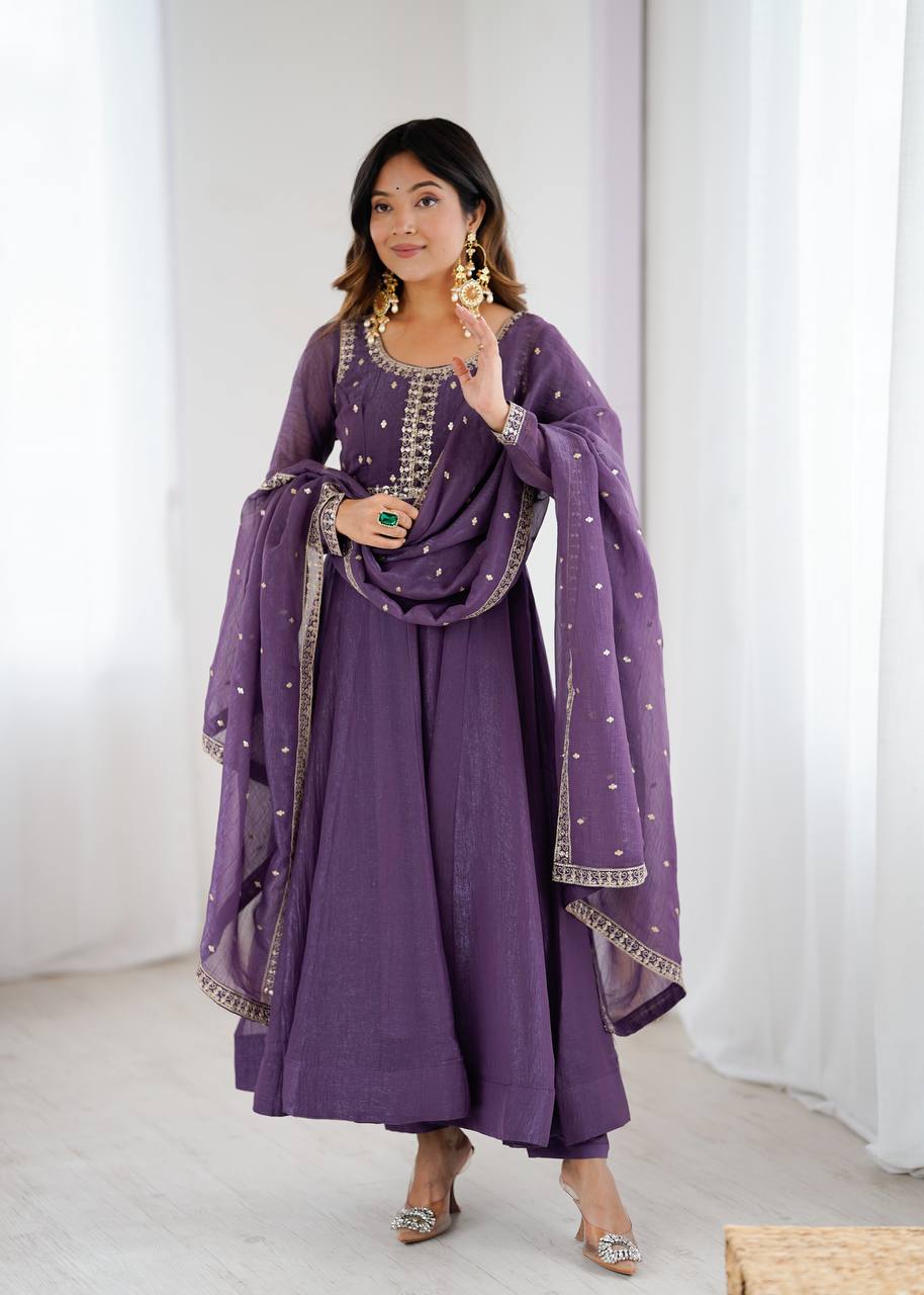 HIGH PREMIUM QUALITY PURE CRUNCHY SILK FABRIC FULLY FLARE ANARKALI GOWN, PENT WITH DUPATTA SET READY TO WEAR