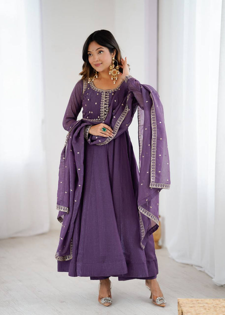 HIGH PREMIUM QUALITY PURE CRUNCHY SILK FABRIC FULLY FLARE ANARKALI GOWN, PENT WITH DUPATTA SET READY TO WEAR