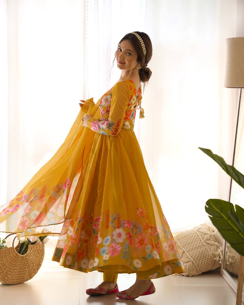 REAL MODELING PURE SOFT ORGANJA SILK FABRIC FULLY FLAIR KALI PATTERN AND CANVAS PATTA WITH DUPATTA SET, PENT READY TO WEAR