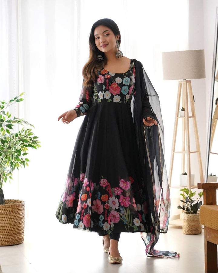 REAL MODELING PURE SOFT ORGANJA SILK FABRIC FULLY FLAIR KALI PATTERN AND CANVAS PATTA WITH DUPATTA SET, PENT READY TO WEAR