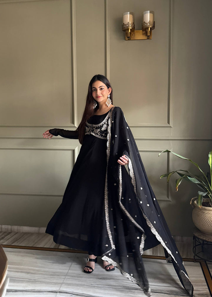 PREMIUM QUALITY PURE FOX GEORGETTE FABRIC FULLY FLARE ANARKALI WITH KOTI, DUPATTA SET, PENT READY TO WEAR